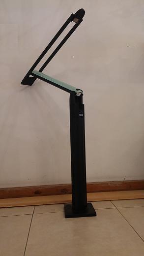 lampara de pie articulada 1x20w negra